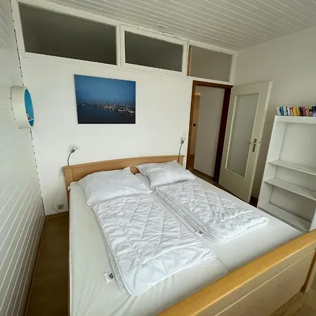 Sea View B-10-4 *